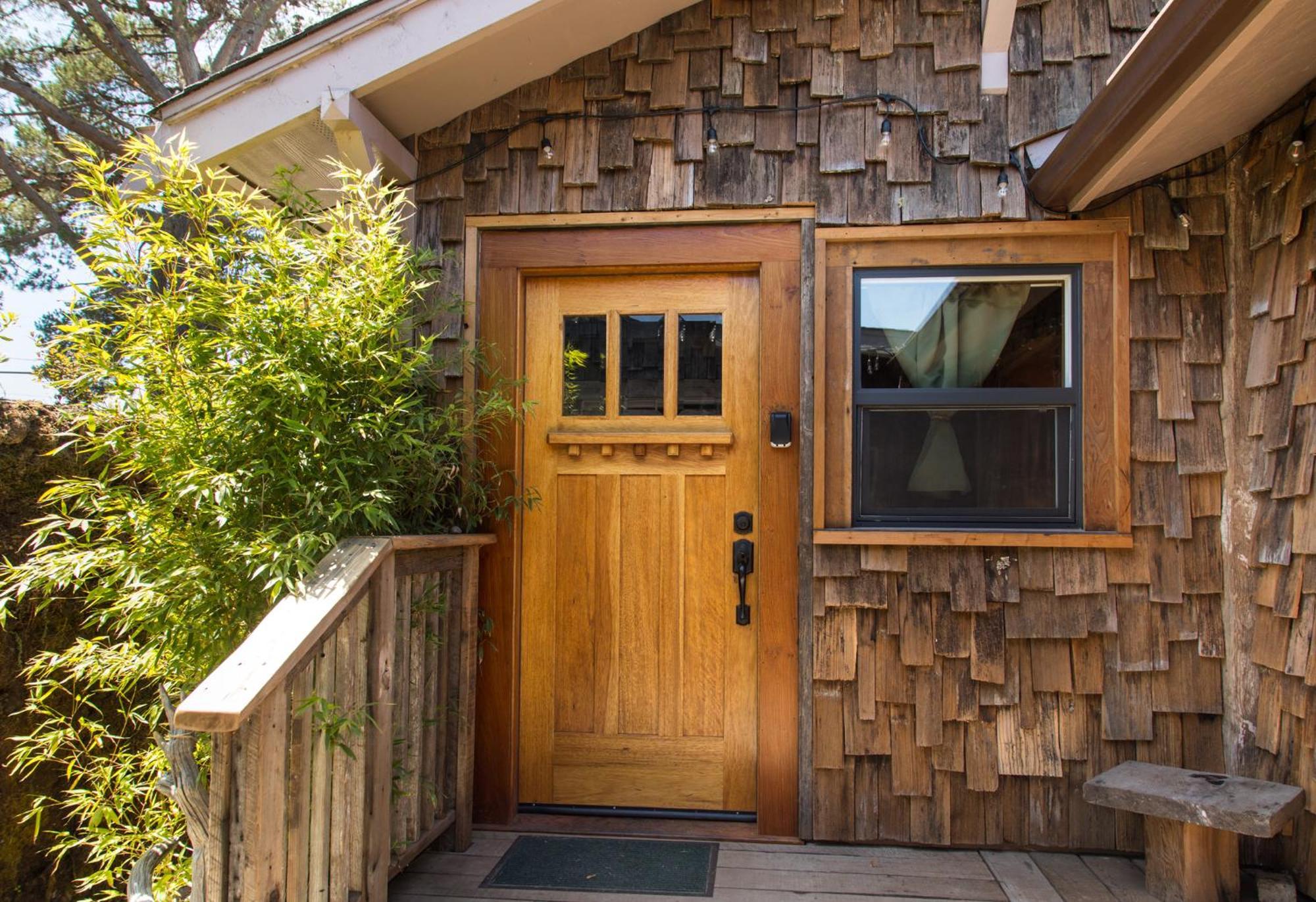 The Front Porch Hidden Oasis Hotel Arcata Exterior photo